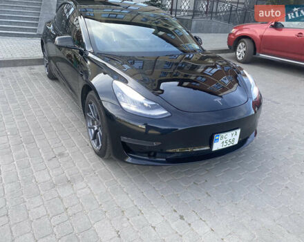Тесла Модель 3 2019 у Львові на Automoto.ua Чорний Тесла Модель 3, об'ємом двигуна 0 л та пробігом 107 тис. км за 23900 $, фото 1 на Automoto.ua