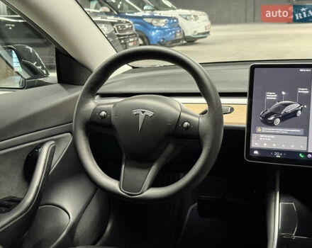 Черный Тесла Модель 3, объемом двигателя 0 л и пробегом 209 тыс. км за 17900 $, фото 52 на Automoto.ua