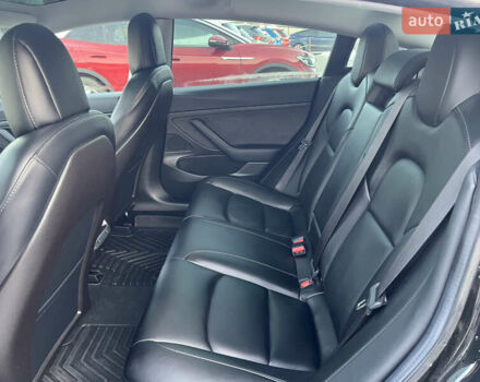 Черный Тесла Модель 3, объемом двигателя 0 л и пробегом 105 тыс. км за 15700 $, фото 11 на Automoto.ua