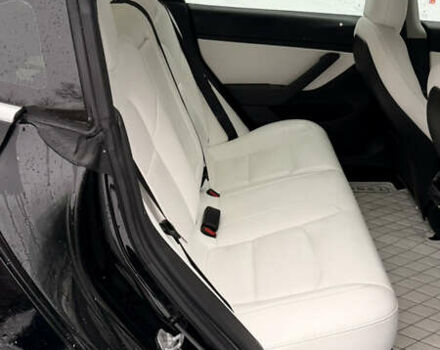 Черный Тесла Модель 3, объемом двигателя 0 л и пробегом 125 тыс. км за 16500 $, фото 43 на Automoto.ua