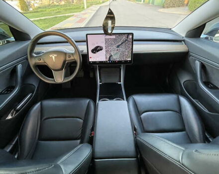 Черный Тесла Модель 3, объемом двигателя 0 л и пробегом 85 тыс. км за 21500 $, фото 35 на Automoto.ua