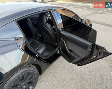 Черный Тесла Модель 3, объемом двигателя 0 л и пробегом 91 тыс. км за 23500 $, фото 8 на Automoto.ua