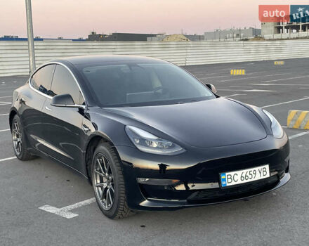 Черный Тесла Модель 3, объемом двигателя 0 л и пробегом 61 тыс. км за 14800 $, фото 2 на Automoto.ua