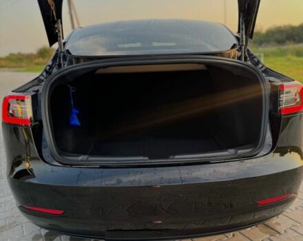 Чорний Тесла Модель 3, об'ємом двигуна 0 л та пробігом 180 тис. км за 17300 $, фото 3 на Automoto.ua