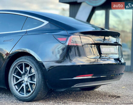 Черный Тесла Модель 3, объемом двигателя 0 л и пробегом 202 тыс. км за 13200 $, фото 11 на Automoto.ua