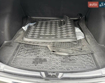 Черный Тесла Модель 3, объемом двигателя 0 л и пробегом 90 тыс. км за 16500 $, фото 10 на Automoto.ua