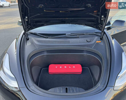 Тесла Модель 3 2019 у Києві на Automoto.ua Чорний Тесла Модель 3, об'ємом двигуна 0 л та пробігом 170 тис. км за 19900 $, фото 15 на Automoto.ua