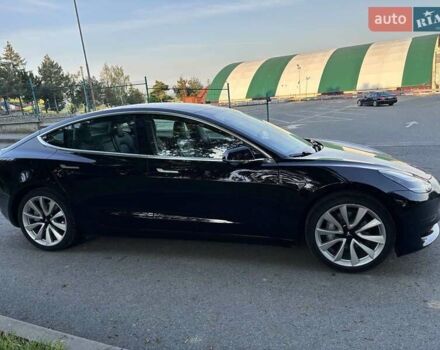 Чорний Тесла Модель 3, об'ємом двигуна 0 л та пробігом 120 тис. км за 15999 $, фото 4 на Automoto.ua