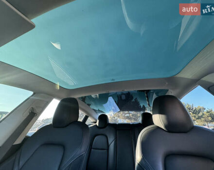 Чорний Тесла Модель 3, об'ємом двигуна 0 л та пробігом 90 тис. км за 21500 $, фото 21 на Automoto.ua