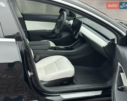 Черный Тесла Модель 3, объемом двигателя 0 л и пробегом 119 тыс. км за 15200 $, фото 14 на Automoto.ua