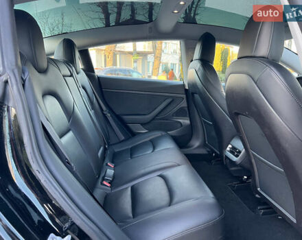 Черный Тесла Модель 3, объемом двигателя 0 л и пробегом 150 тыс. км за 18500 $, фото 49 на Automoto.ua