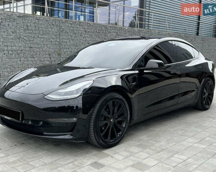 Чорний Тесла Модель 3, об'ємом двигуна 0 л та пробігом 106 тис. км за 15900 $, фото 3 на Automoto.ua