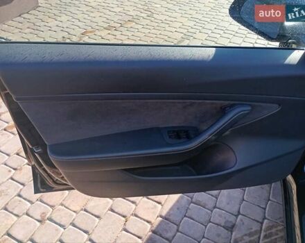 Чорний Тесла Модель 3, об'ємом двигуна 0 л та пробігом 189 тис. км за 14200 $, фото 7 на Automoto.ua