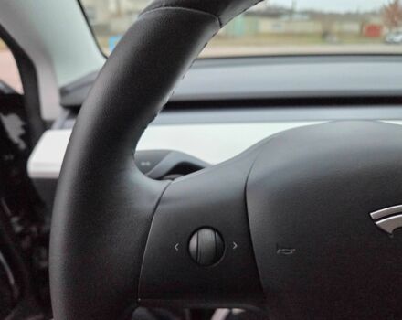 Чорний Тесла Модель 3, об'ємом двигуна 0 л та пробігом 91 тис. км за 20900 $, фото 17 на Automoto.ua