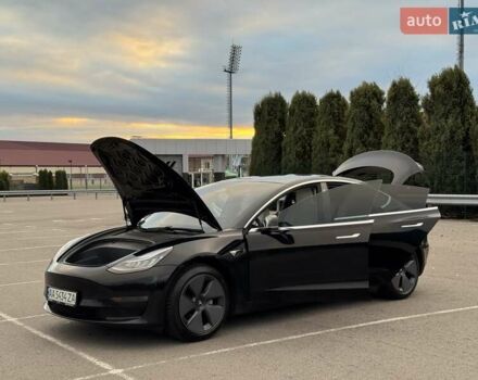 Тесла Модель 3 2020 у Києві на Automoto.ua Чорний Тесла Модель 3, об'ємом двигуна 0 л та пробігом 74 тис. км за 19000 $, фото 9 на Automoto.ua