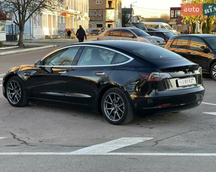 Черный Тесла Модель 3, объемом двигателя 0 л и пробегом 150 тыс. км за 18500 $, фото 5 на Automoto.ua