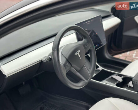 Черный Тесла Модель 3, объемом двигателя 0 л и пробегом 119 тыс. км за 15200 $, фото 19 на Automoto.ua