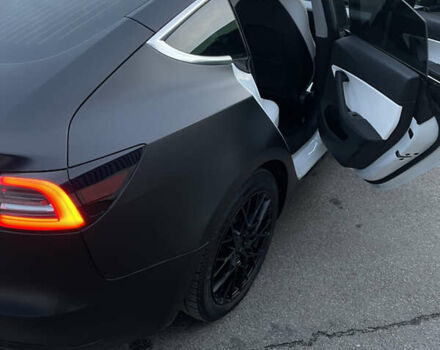 Чорний Тесла Модель 3, об'ємом двигуна 0 л та пробігом 103 тис. км за 19000 $, фото 29 на Automoto.ua