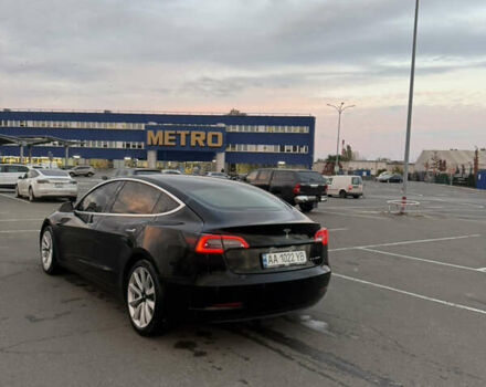 Тесла Модель 3 2020 в Киеве на Automoto.ua Черный Тесла Модель 3, объемом двигателя 0 л и пробегом 381 тыс. км за 14000 $, фото 22 на Automoto.ua