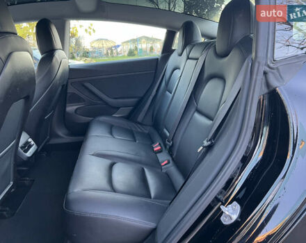 Черный Тесла Модель 3, объемом двигателя 0 л и пробегом 150 тыс. км за 18500 $, фото 54 на Automoto.ua