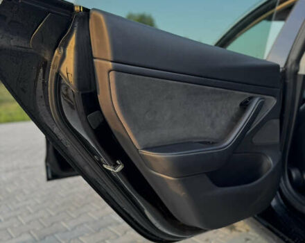 Чорний Тесла Модель 3, об'ємом двигуна 0 л та пробігом 180 тис. км за 18000 $, фото 7 на Automoto.ua