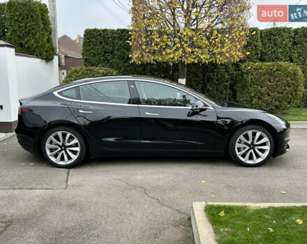Черный Тесла Модель 3, объемом двигателя 0 л и пробегом 68 тыс. км за 17300 $, фото 1 на Automoto.ua