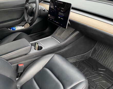 Чорний Тесла Модель 3, об'ємом двигуна 0 л та пробігом 159 тис. км за 19000 $, фото 6 на Automoto.ua