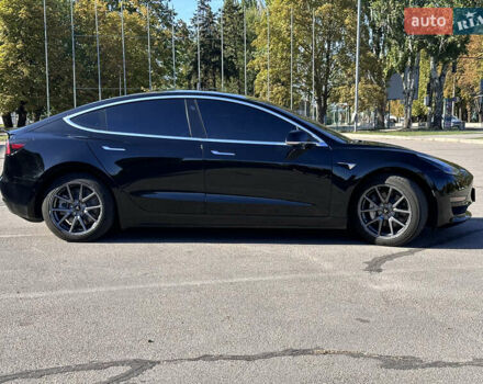 Черный Тесла Модель 3, объемом двигателя 0 л и пробегом 62 тыс. км за 19900 $, фото 9 на Automoto.ua