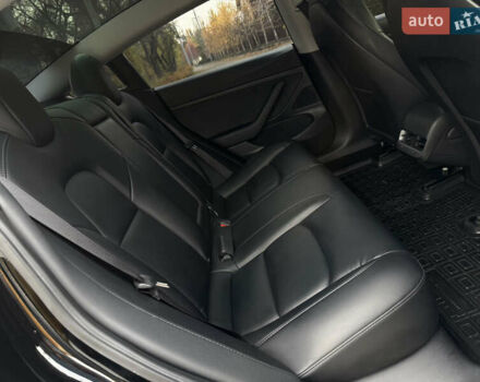 Чорний Тесла Модель 3, об'ємом двигуна 0 л та пробігом 100 тис. км за 15500 $, фото 37 на Automoto.ua