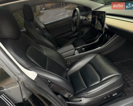 Чорний Тесла Модель 3, об'ємом двигуна 0 л та пробігом 100 тис. км за 15500 $, фото 42 на Automoto.ua