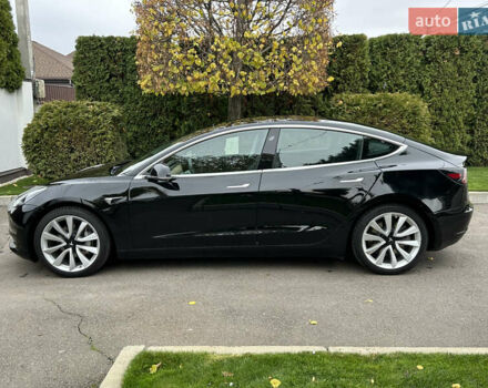 Черный Тесла Модель 3, объемом двигателя 0 л и пробегом 68 тыс. км за 17300 $, фото 5 на Automoto.ua