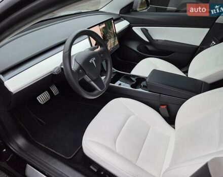 Чорний Тесла Модель 3, об'ємом двигуна 0 л та пробігом 91 тис. км за 21700 $, фото 26 на Automoto.ua