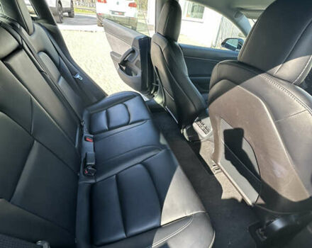 Черный Тесла Модель 3, объемом двигателя 0 л и пробегом 167 тыс. км за 16200 $, фото 17 на Automoto.ua