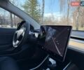 Черный Тесла Модель 3, объемом двигателя 0 л и пробегом 123 тыс. км за 18999 $, фото 43 на Automoto.ua