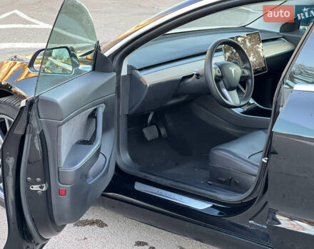 Черный Тесла Модель 3, объемом двигателя 0 л и пробегом 150 тыс. км за 18500 $, фото 34 на Automoto.ua