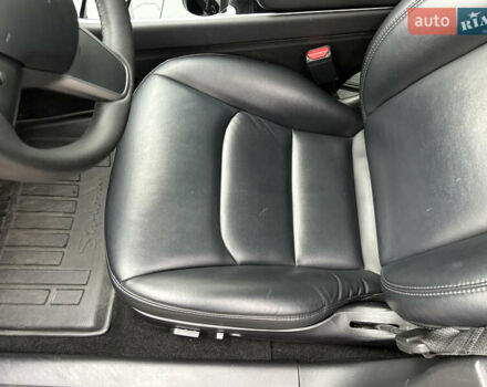 Черный Тесла Модель 3, объемом двигателя 0 л и пробегом 68 тыс. км за 17300 $, фото 10 на Automoto.ua