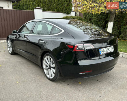 Черный Тесла Модель 3, объемом двигателя 0 л и пробегом 68 тыс. км за 17300 $, фото 4 на Automoto.ua