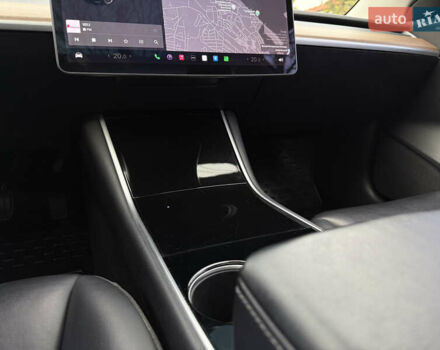 Чорний Тесла Модель 3, об'ємом двигуна 0 л та пробігом 100 тис. км за 15500 $, фото 49 на Automoto.ua