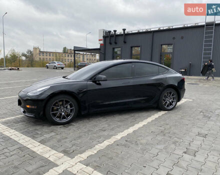 Чорний Тесла Модель 3, об'ємом двигуна 0 л та пробігом 159 тис. км за 19000 $, фото 2 на Automoto.ua