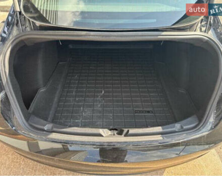 Чорний Тесла Модель 3, об'ємом двигуна 0 л та пробігом 77 тис. км за 18500 $, фото 11 на Automoto.ua