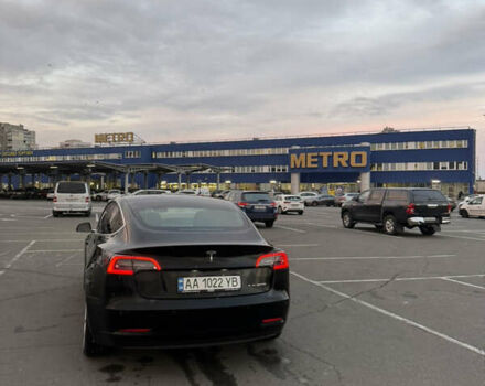 Тесла Модель 3 2020 в Киеве на Automoto.ua Черный Тесла Модель 3, объемом двигателя 0 л и пробегом 381 тыс. км за 14000 $, фото 21 на Automoto.ua