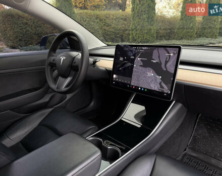 Чорний Тесла Модель 3, об'ємом двигуна 0 л та пробігом 100 тис. км за 15500 $, фото 43 на Automoto.ua