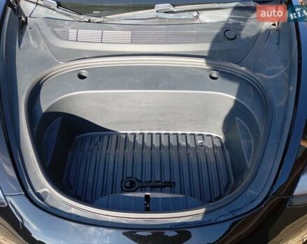 Чорний Тесла Модель 3, об'ємом двигуна 0 л та пробігом 189 тис. км за 14200 $, фото 2 на Automoto.ua