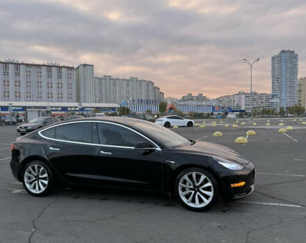 Тесла Модель 3 2020 в Киеве на Automoto.ua Черный Тесла Модель 3, объемом двигателя 0 л и пробегом 381 тыс. км за 14000 $, фото 26 на Automoto.ua