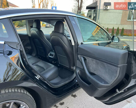 Черный Тесла Модель 3, объемом двигателя 0 л и пробегом 150 тыс. км за 18500 $, фото 47 на Automoto.ua