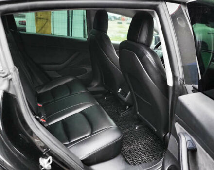 Черный Тесла Модель 3, объемом двигателя 0 л и пробегом 250 тыс. км за 17499 $, фото 13 на Automoto.ua