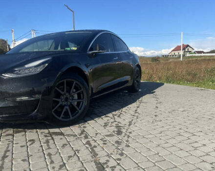 Чорний Тесла Модель 3, об'ємом двигуна 0 л та пробігом 180 тис. км за 18000 $, фото 2 на Automoto.ua