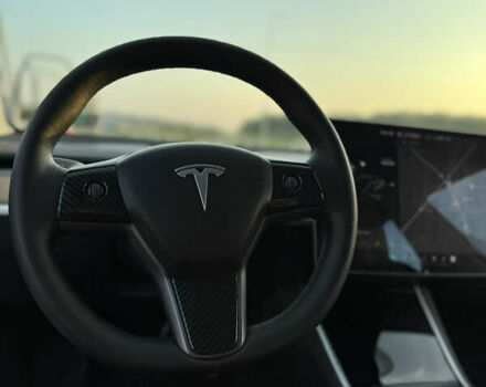 Чорний Тесла Модель 3, об'ємом двигуна 0 л та пробігом 180 тис. км за 18000 $, фото 8 на Automoto.ua