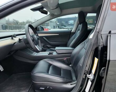 Черный Тесла Модель 3, объемом двигателя 0 л и пробегом 64 тыс. км за 22990 $, фото 14 на Automoto.ua