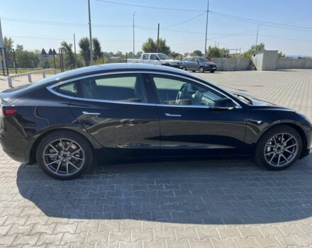 Чорний Тесла Модель 3, об'ємом двигуна 0 л та пробігом 130 тис. км за 15999 $, фото 2 на Automoto.ua